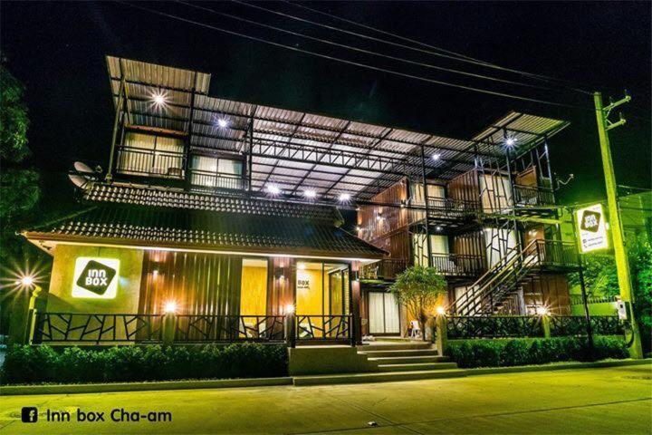 Inn Box Cha-Am Luaran gambar